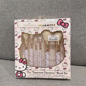 HELLO KITTY BRUSHES